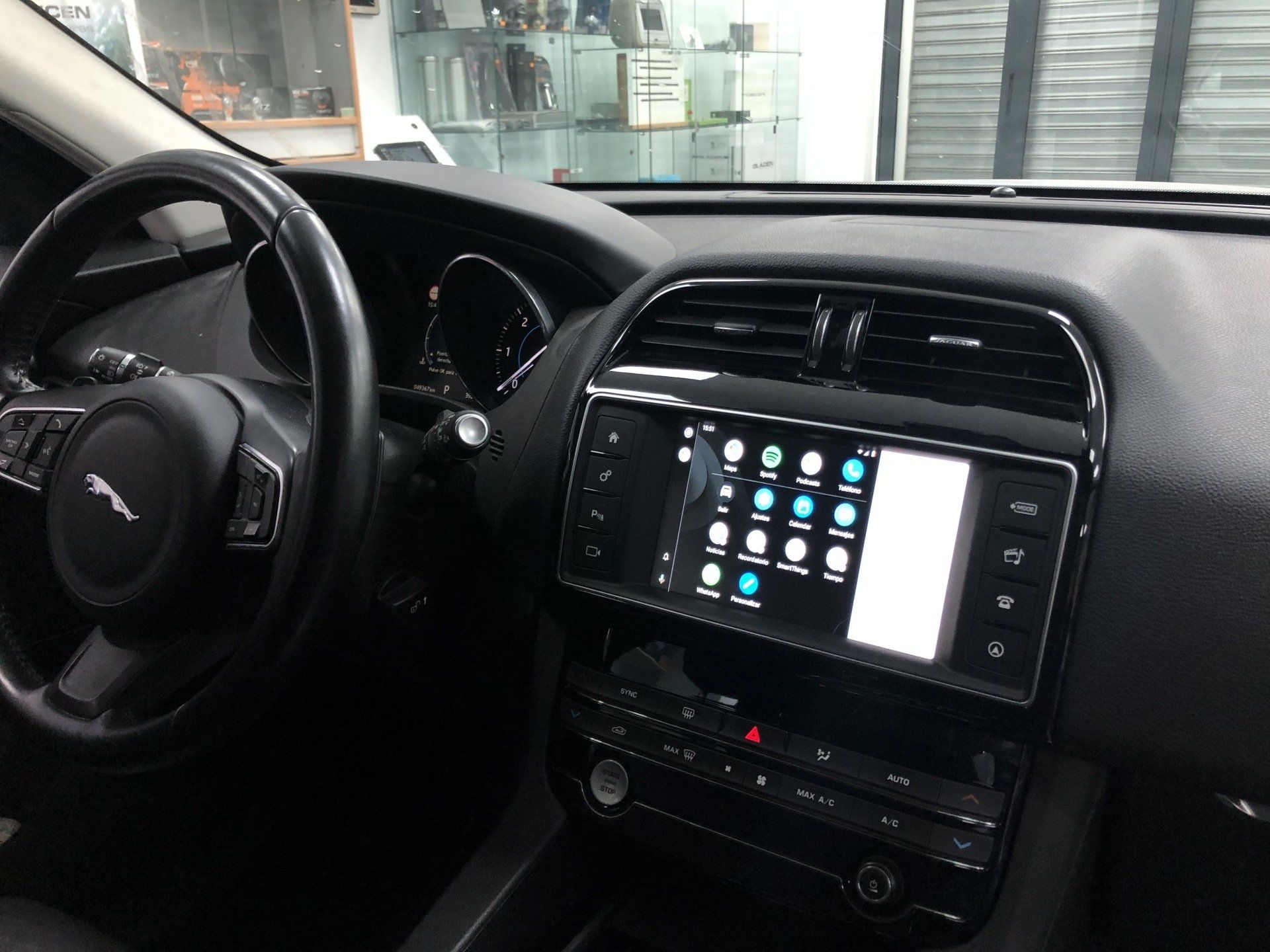 Carplay Android Auto Jaguar